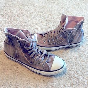 Size 9 Converse Ckuck Taylor All Star high top sneakers